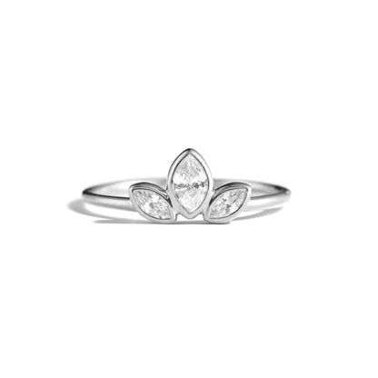 Anillo Trébol con Zirconias