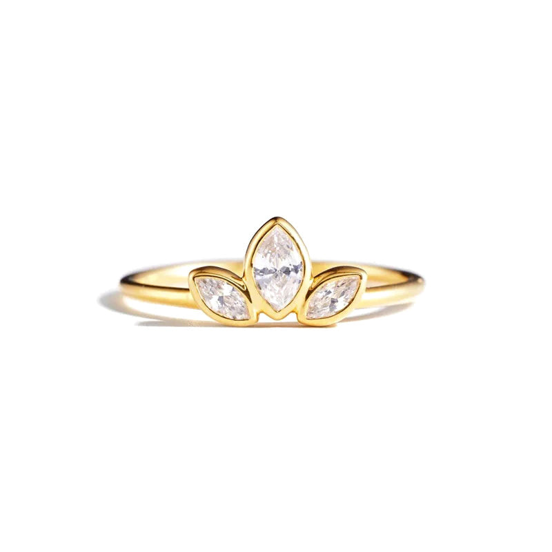 Anillo Trébol con Zirconias