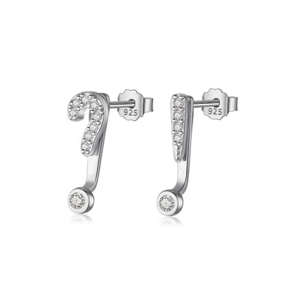 Aretes Asimétricos con Zirconias