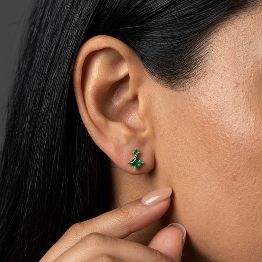 Aretes con Zirconias de Colores Apiladas