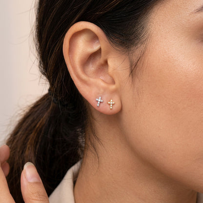 Aretes Cruz con Zirconias y Rosca en Dos Modelos