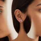 Aretes Delfín plateados puestos