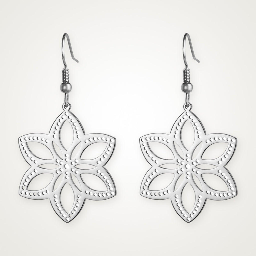 Aretes Flor de seis pétalos plateados