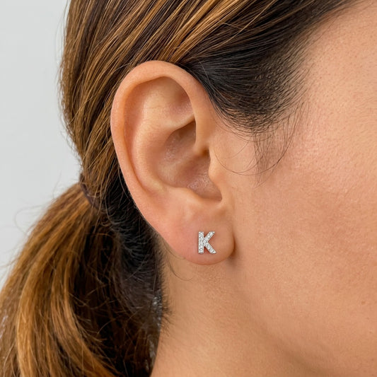 Aretes Inicial con Zirconias de Rosca