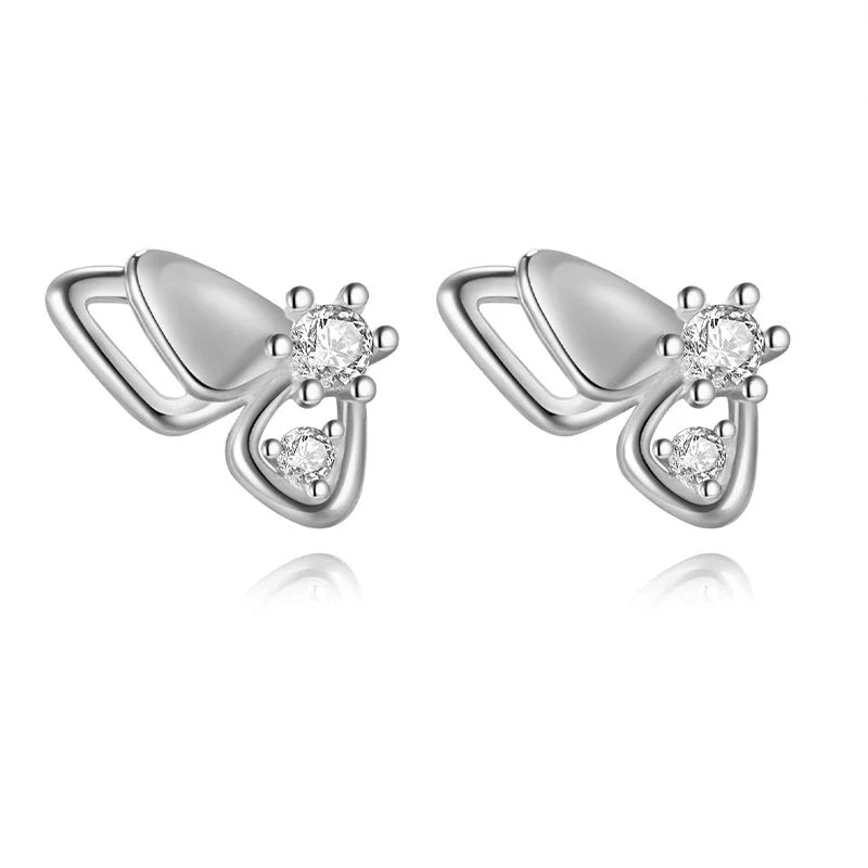 Aretes Mariposa con Zirconias en Cuatro Estilos