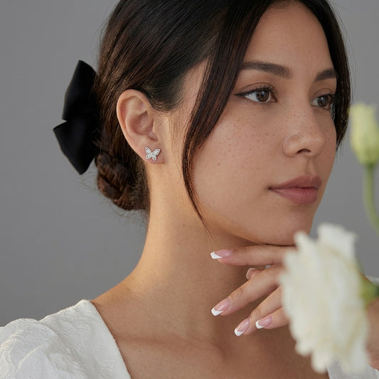Aretes Mariposa en Cuatro Estilos