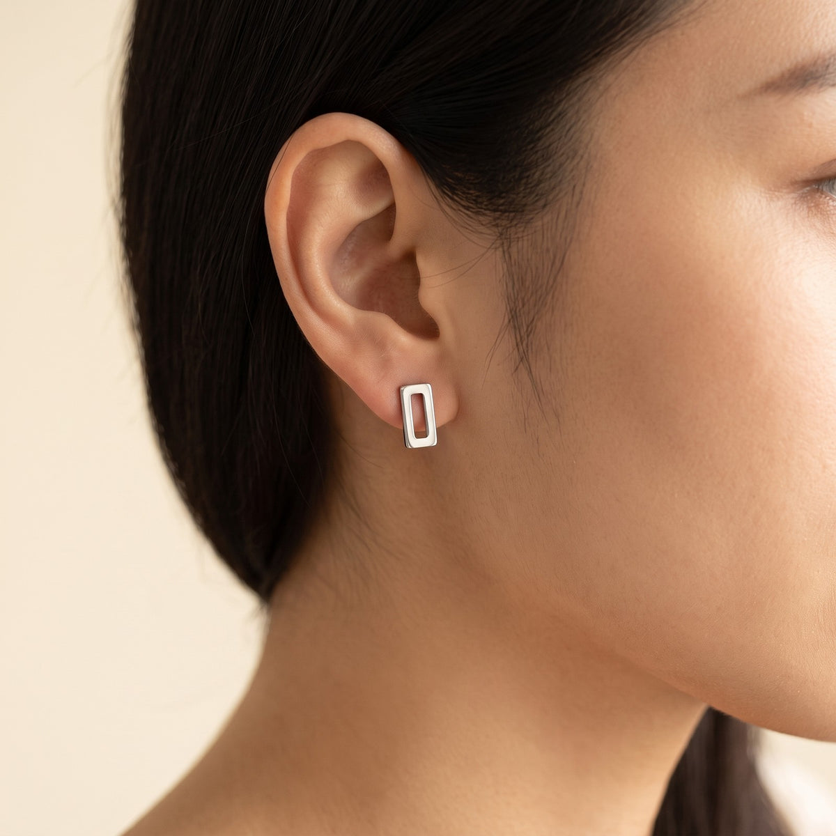 Aretes Rectángulo plateados puestos