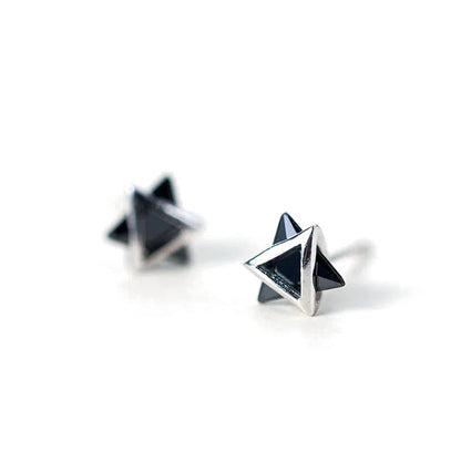 Aretes Triángulo con Zirconia Blanca o Negra