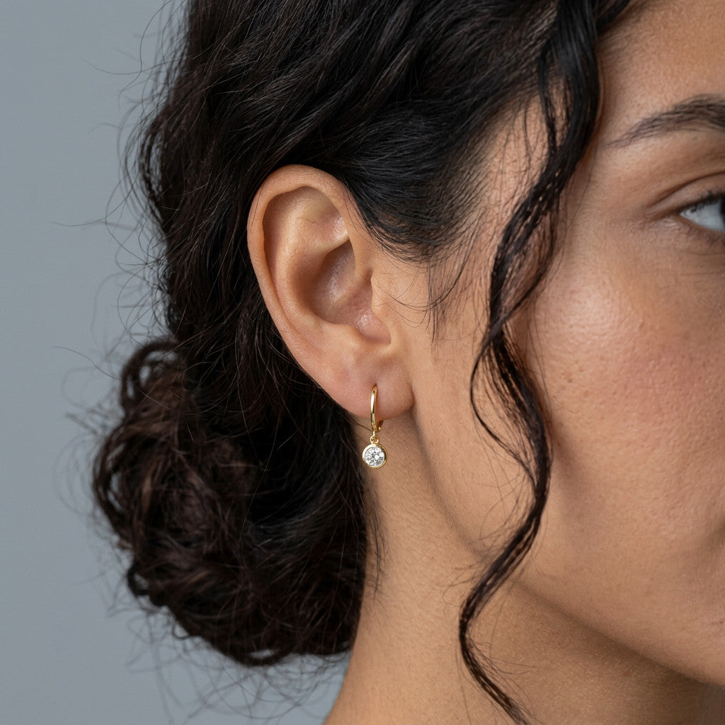 Arracadas con Dije Redondo Brillante