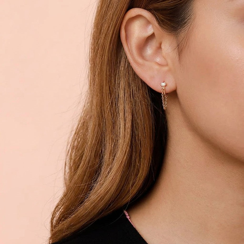 Arracadas con Flecos y Zirconia Cuadrada