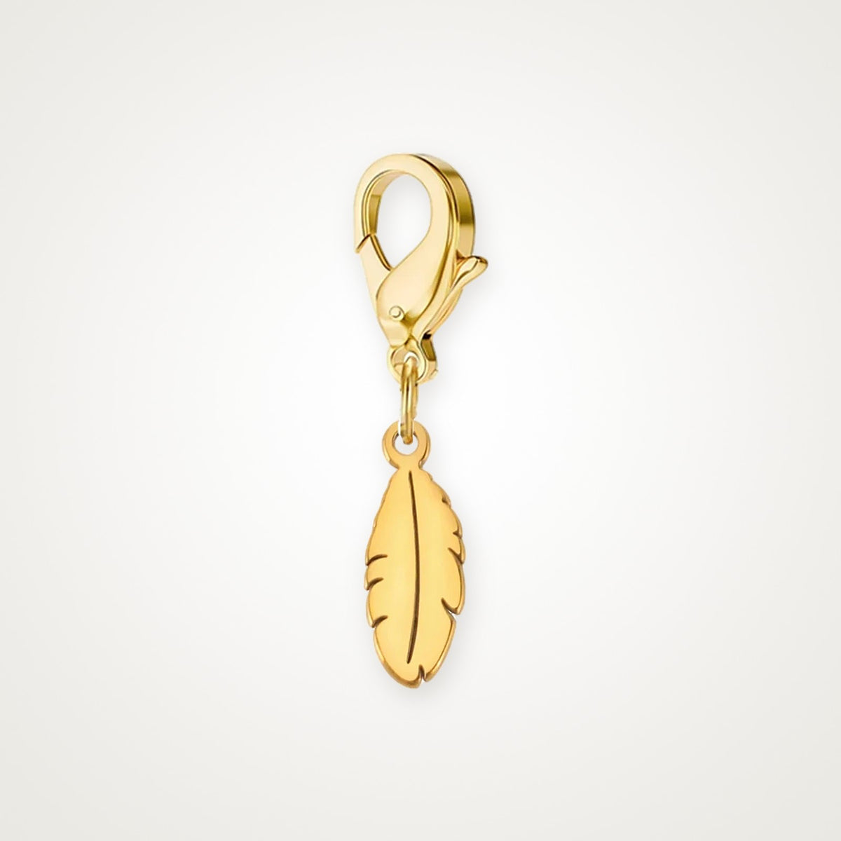 Charm Plumita dorado con broche de langosta