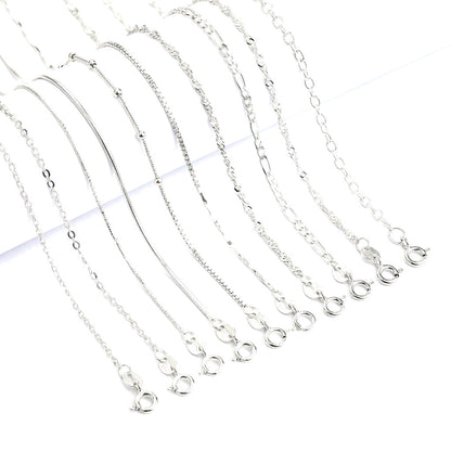 Collar Cadena Fina en Varios Estilos