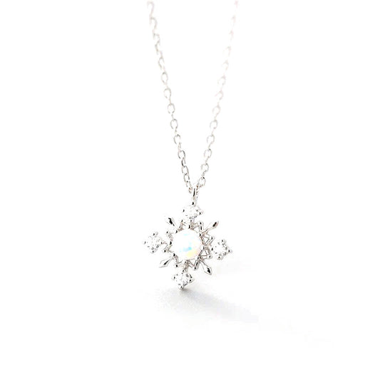 Collar Copo de Nieve con Piedras Brillantes