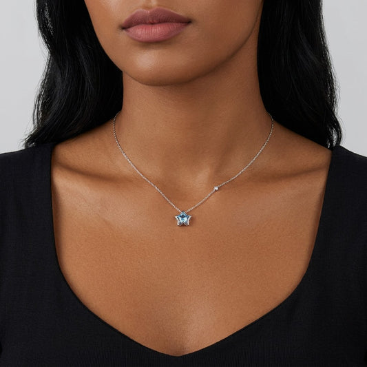 Collar Estrella Delicada con Zirconias