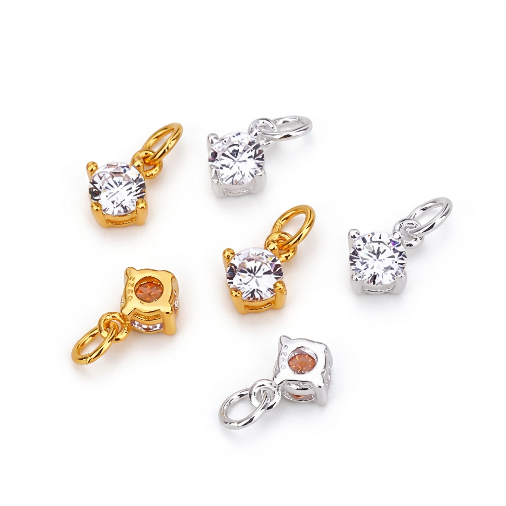 Dije Mini Cuadrado con Zirconia