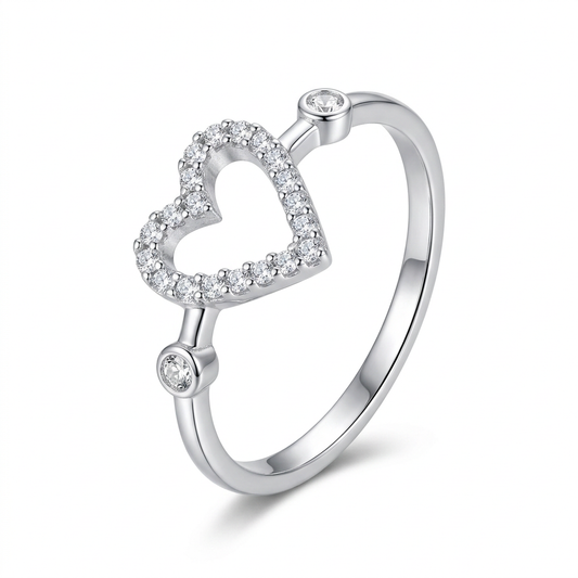 Anillo Corazón Calado con Zirconias