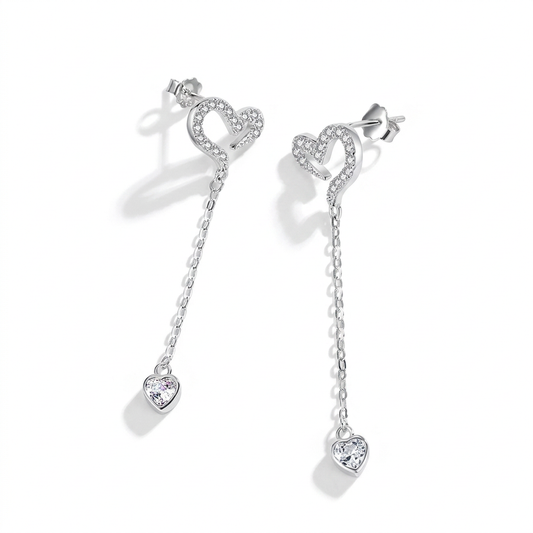Aretes Asimétricos Corazón con Zirconias