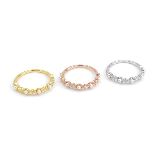 Anillo de Bandas Apiladas con Perla y Zirconias