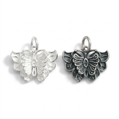 Dije Mariposa Blanca o Negra