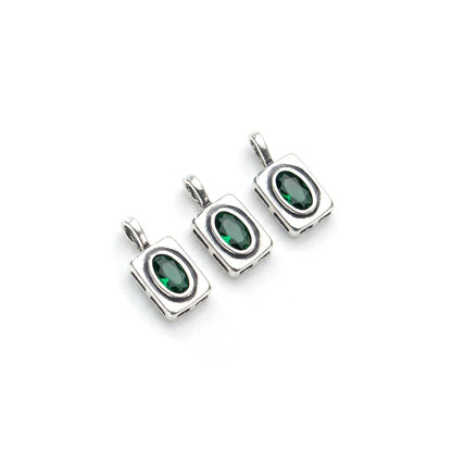 Dije Rectangular con Zirconia Verde