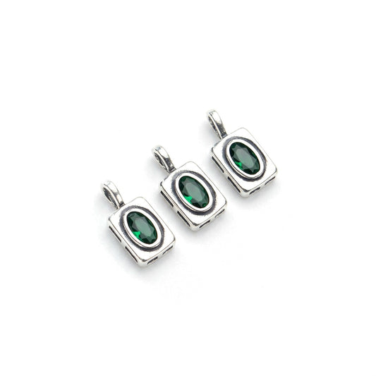 Dije Rectangular con Zirconia Verde