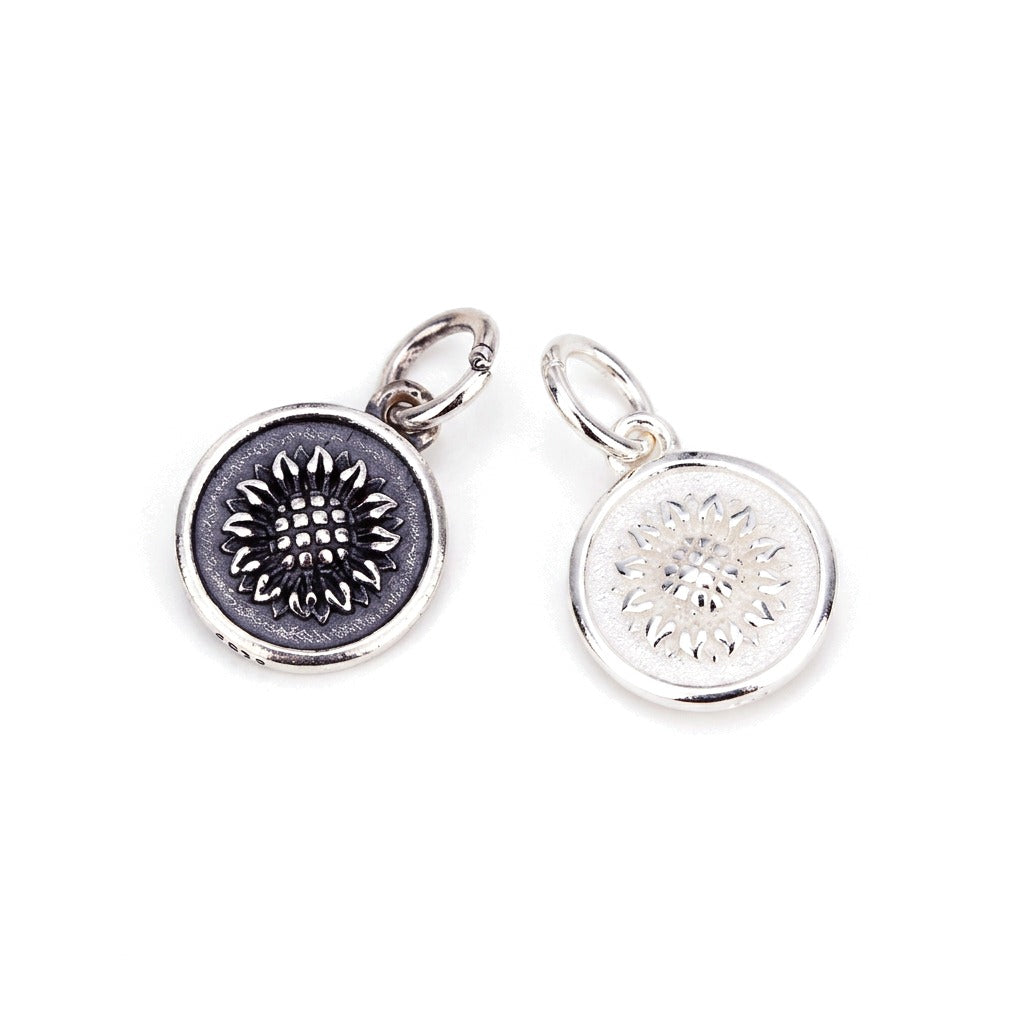 Dije Moneda con Girasol