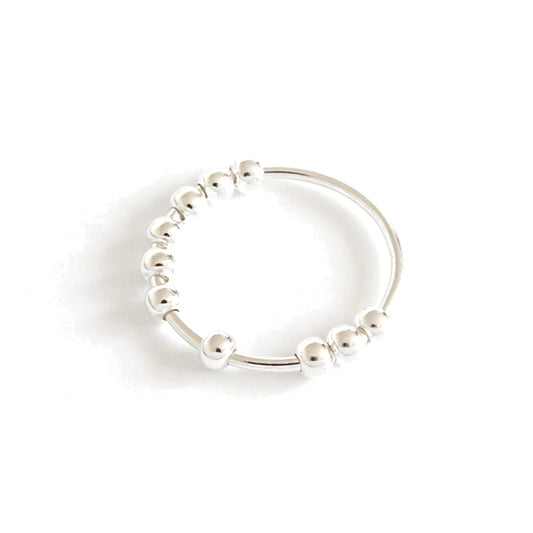 Anillo de Bolitas Minimalista