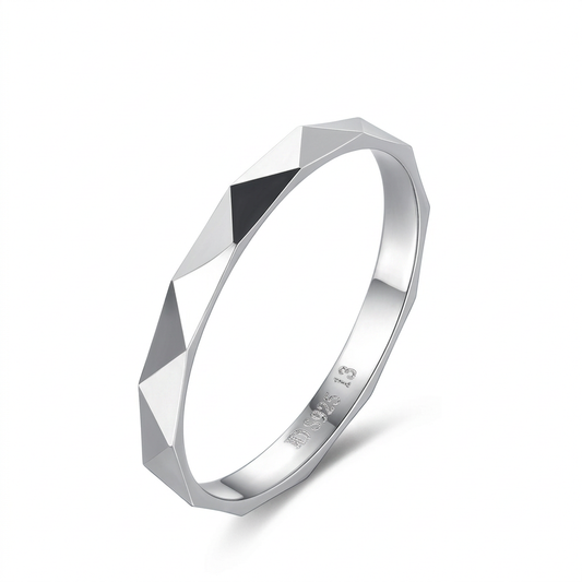 Anillo Triángulo Minimalista