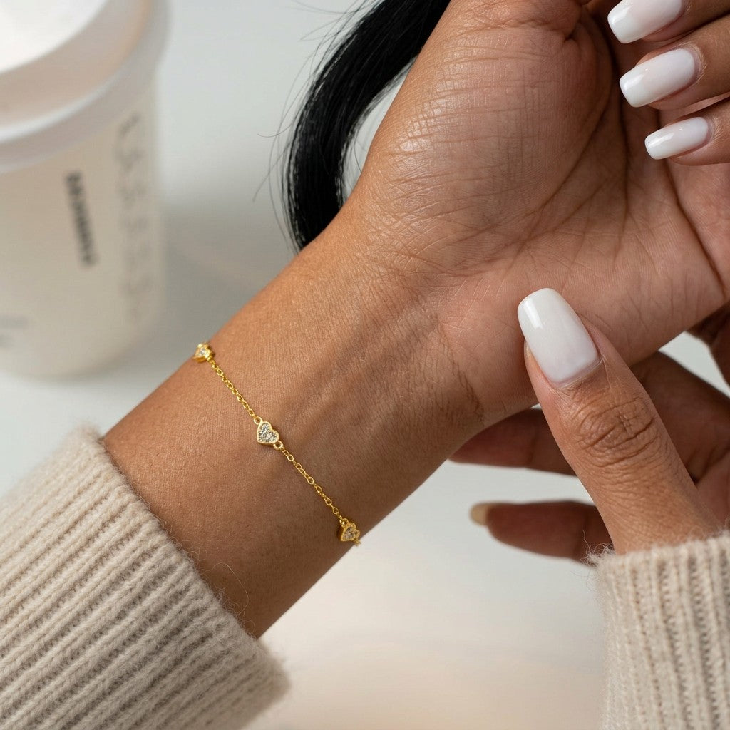 Pulsera Cadena Fina con Corazón y Cruz